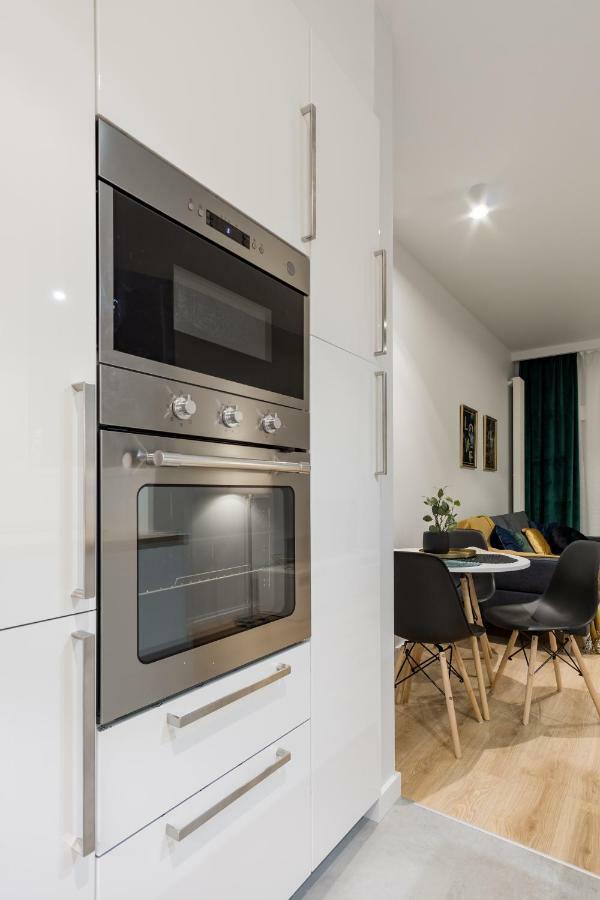 Mennica Residence Chic Apartment Варшава Екстер'єр фото